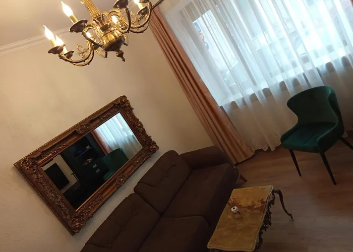 Toni S Luxury Central Place
